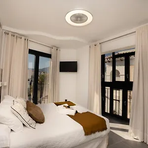 Nerja-centro-jacuzzi- Mirador De La Ermita- Adults Recommended Affittacamere